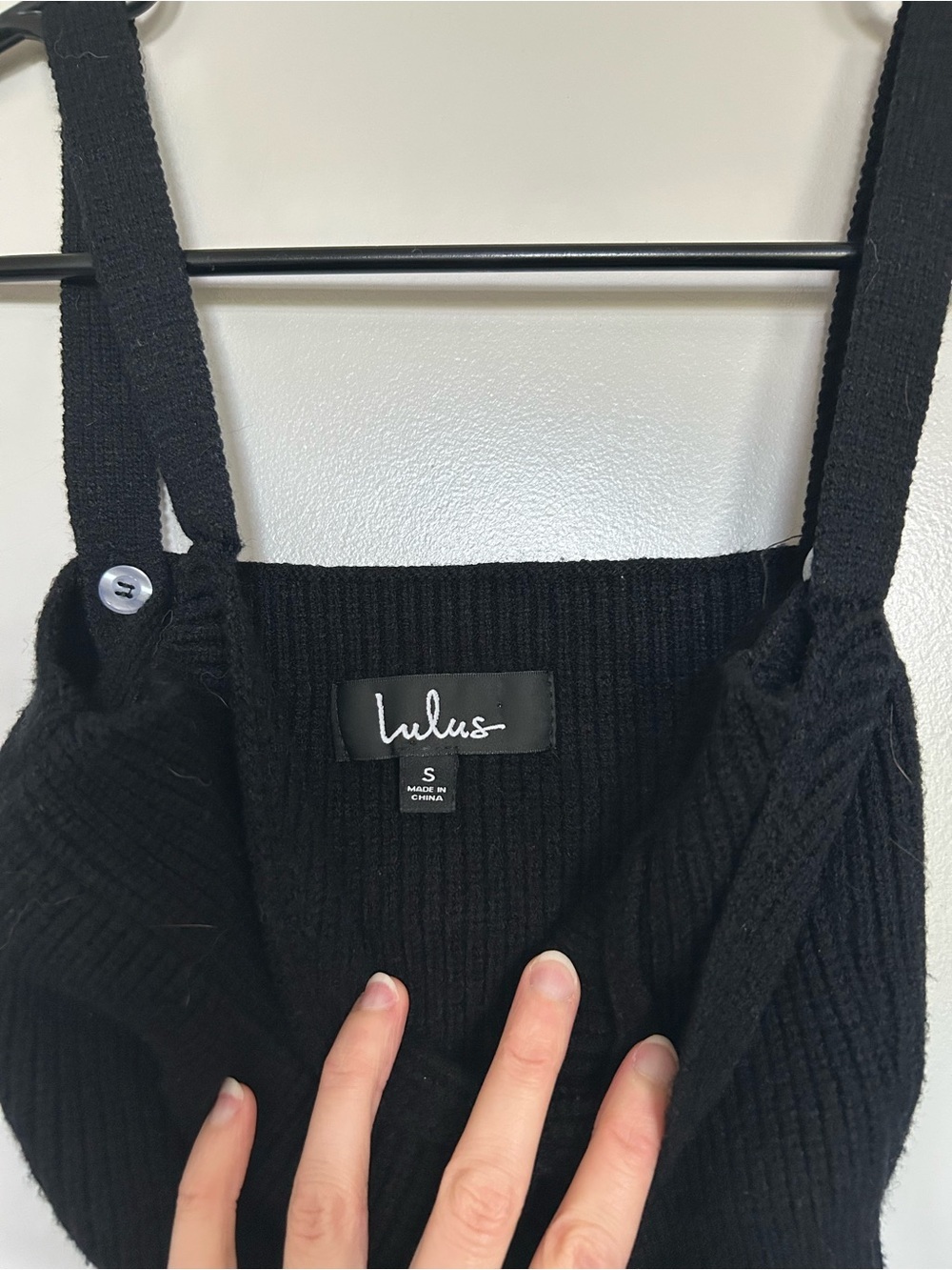Lulu's Black Basic Ribbed Knit Cropped Tank - Picture 2 of 3